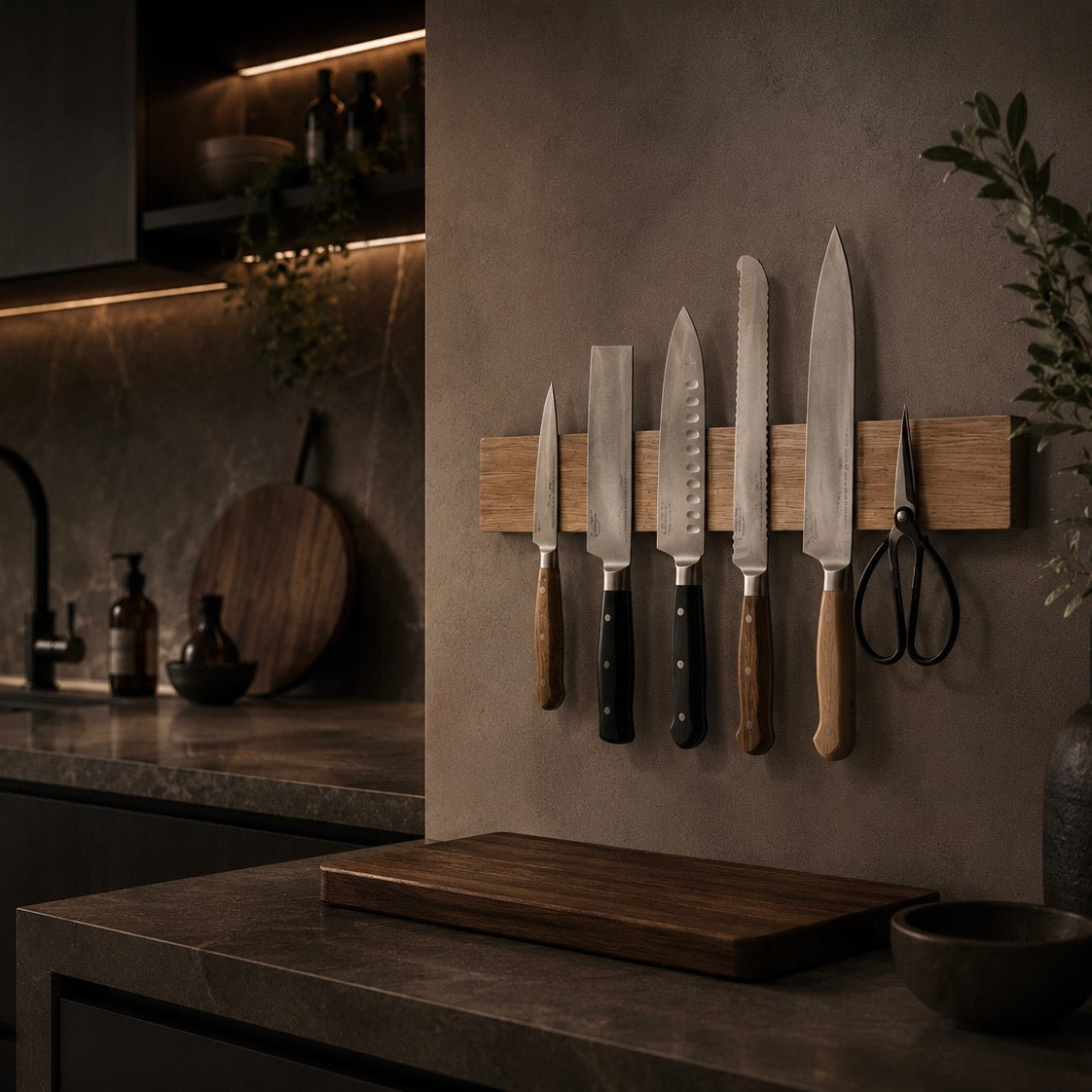 LuxeFold™ Magnetic Knife Rail